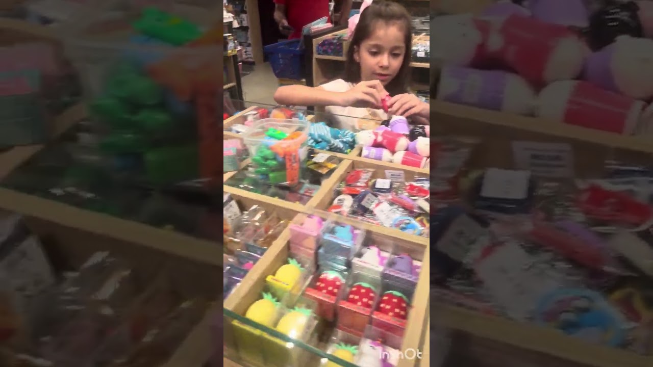 Passando uma tarde no shopping ! Se inscreva em nosso canal … #jesus #familyvlog #shopping #compras 