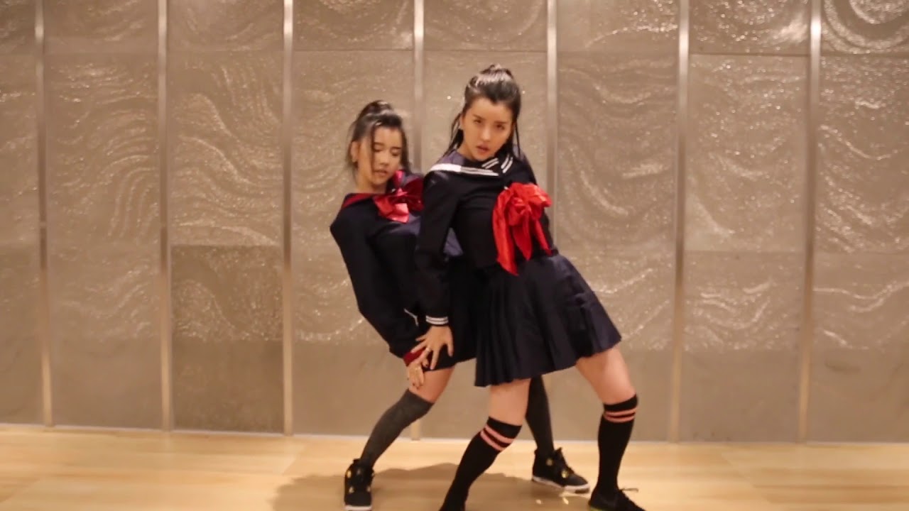 BY2 TWINS DNA special choreography; 雙胞胎組合 一鏡到底改編的雙人舞