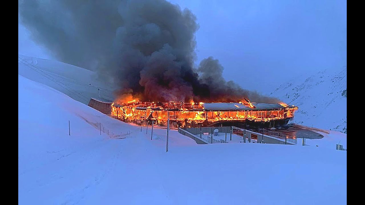Top Mountain Crosspoint - Motorcycle Museum Timmelsjoch  ( Feuer - Brand - abgebrennt )