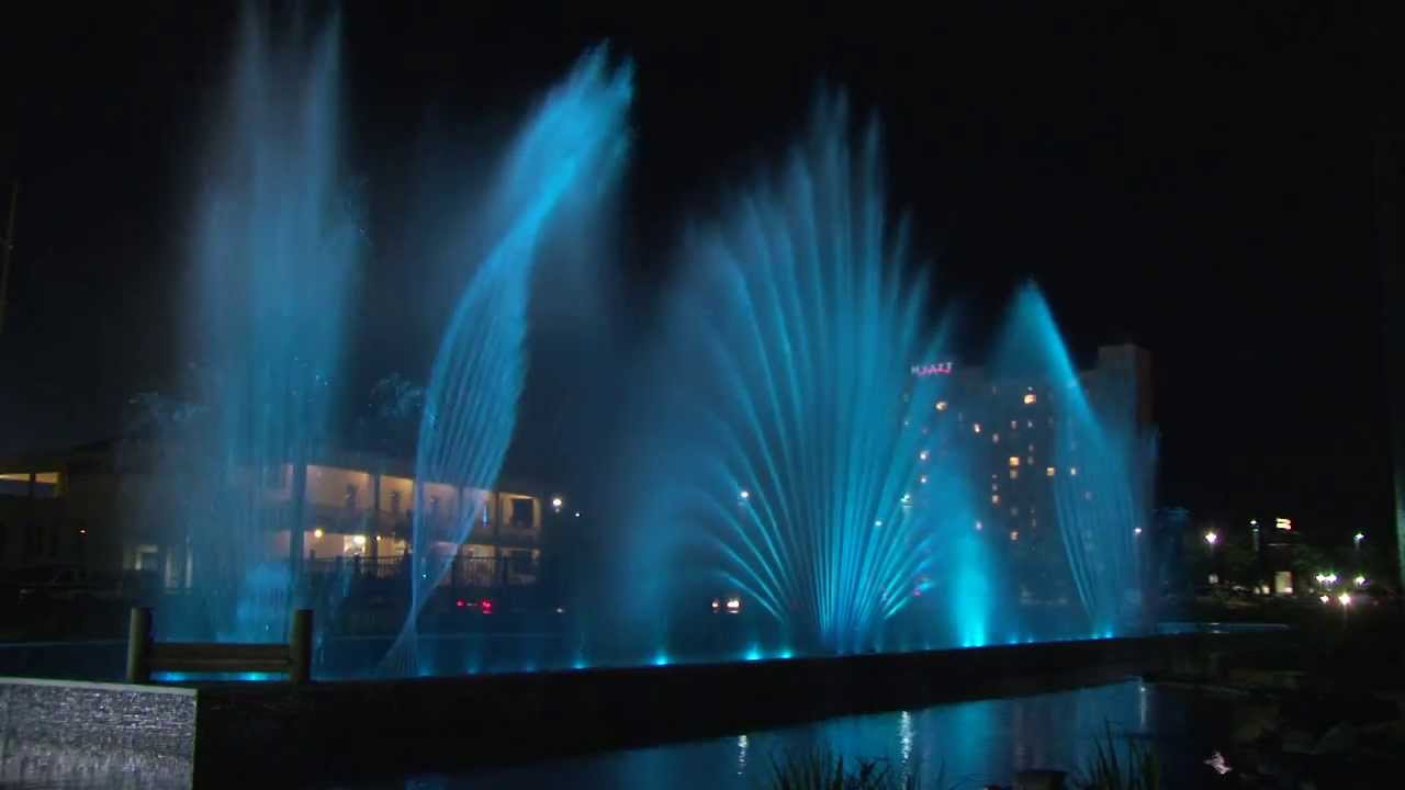 A nice night in Wichita, Kansas with the Waltzing Waters fountain