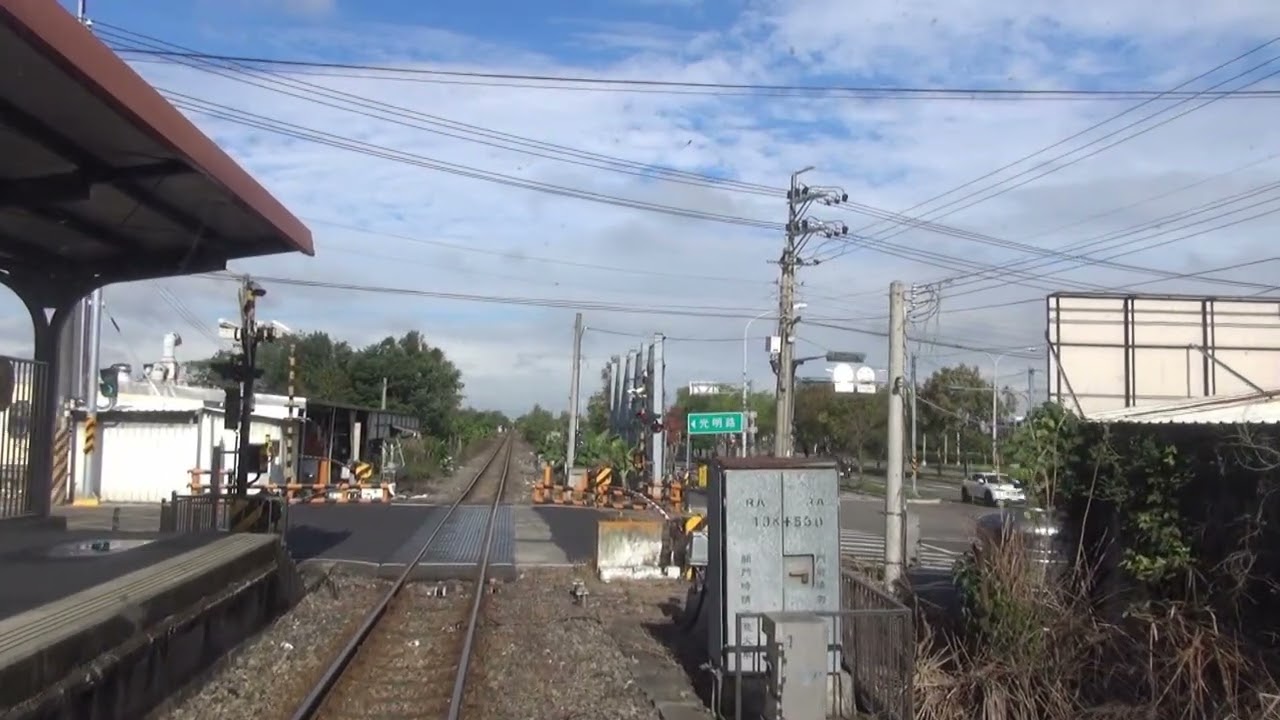 台鐵1805次竹東-竹中晴れい路程前面展望 新舊曲(大阪しぐれ) 1158次雨中壢 桃園に 鐡道懐かしい演歌メドレー33分お聞きでください1025 2025