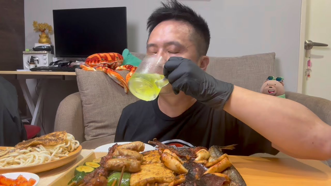 ASMR 台灣烤肉・烤小卷・烤魚深夜美食吃播｜深夜食驗室Taiwan BBQ Seafood | Grilled Squid & Whole Grilled Fish | Street Food