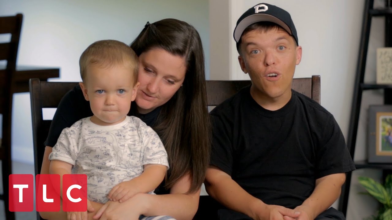 Zach and Tori's Busy Summer! | Little People Big World