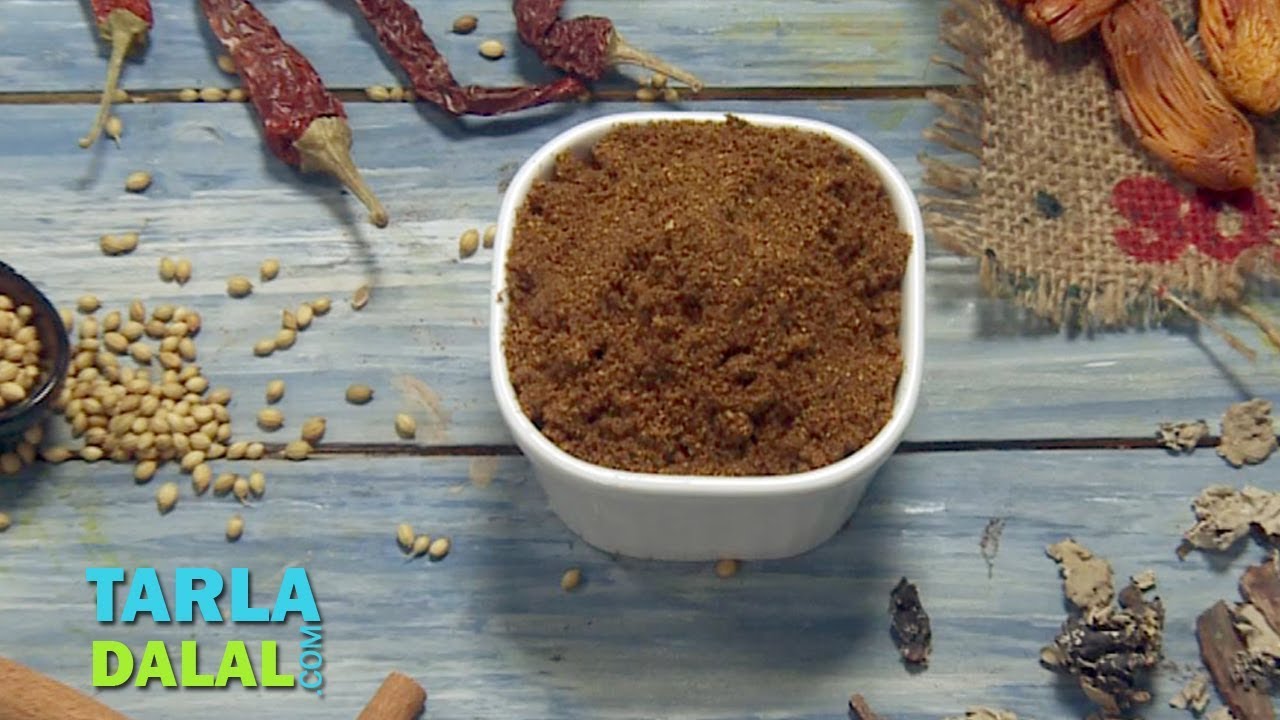 Maharashtrian Goda Masala Recipe by Tarla Dalal