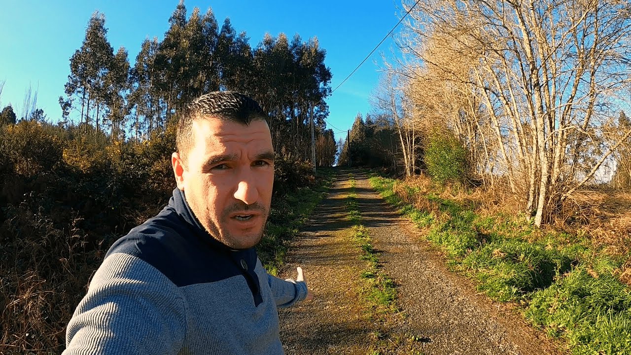 Por qué NADIE VIVE aquí? Hay BUEN ACCESO y llega la ELECTRICIDAD. Explorando la GALICIA RURAL.