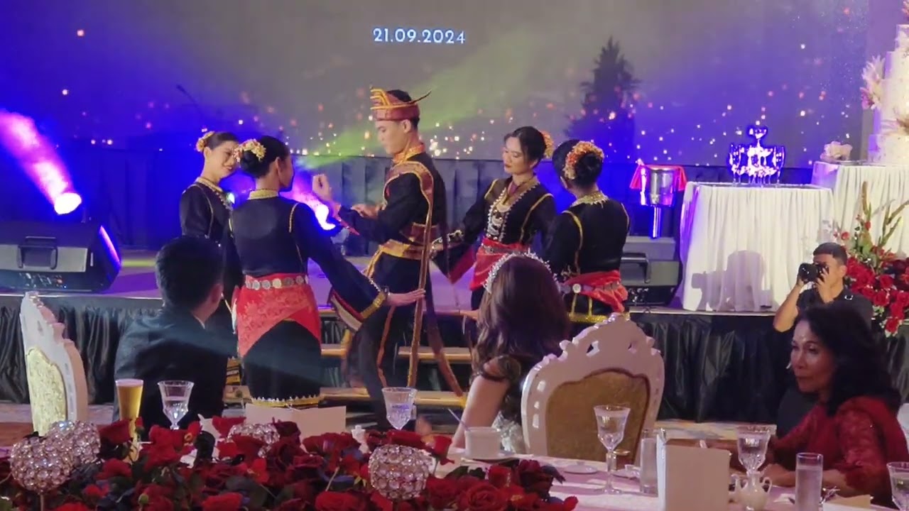Sayau Moginum Etnik Tatana by Limbai Karamaian Group