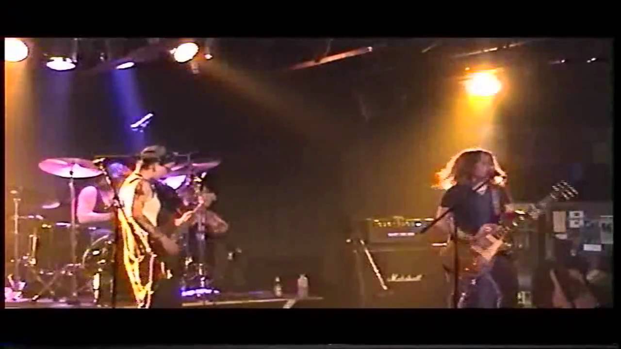 Linda Perry live at the Ranch bowl - Omaha 1999 - Real live rocknroll band