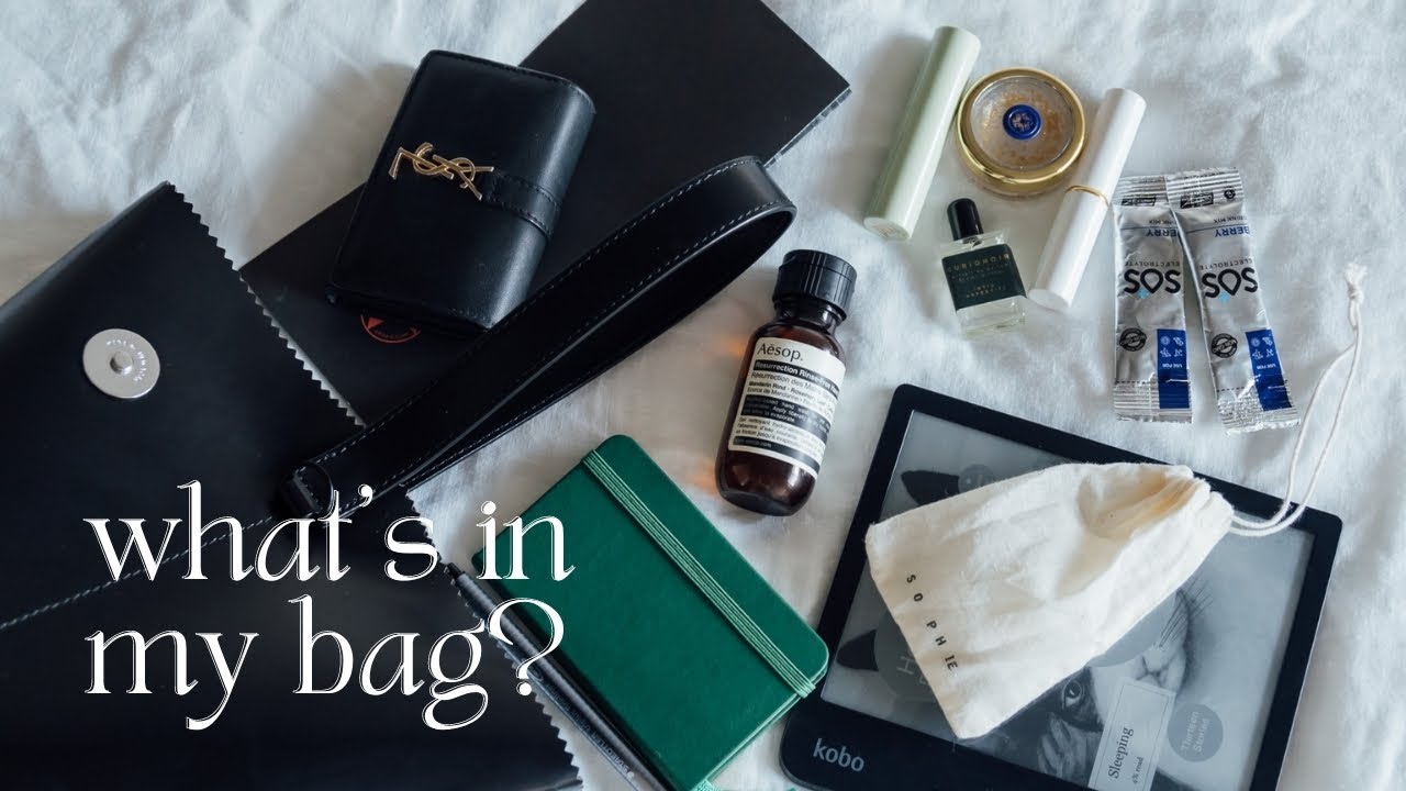 what's in my bag 2021 🖤 minimalist bag