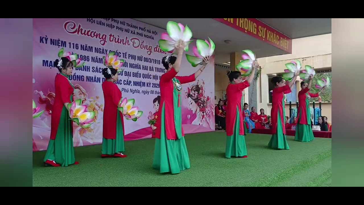 Ngày 8-3 của chị em phụ nữ CLB dưỡng sinh thôn 1 xã phú nghĩa 
