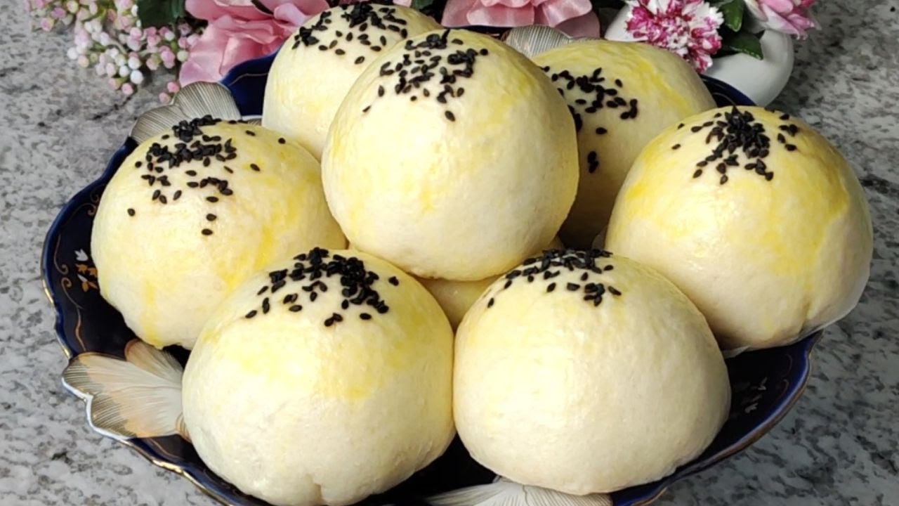 Custard bun| 奶黄包| 外皮柔软, 满满奶香~