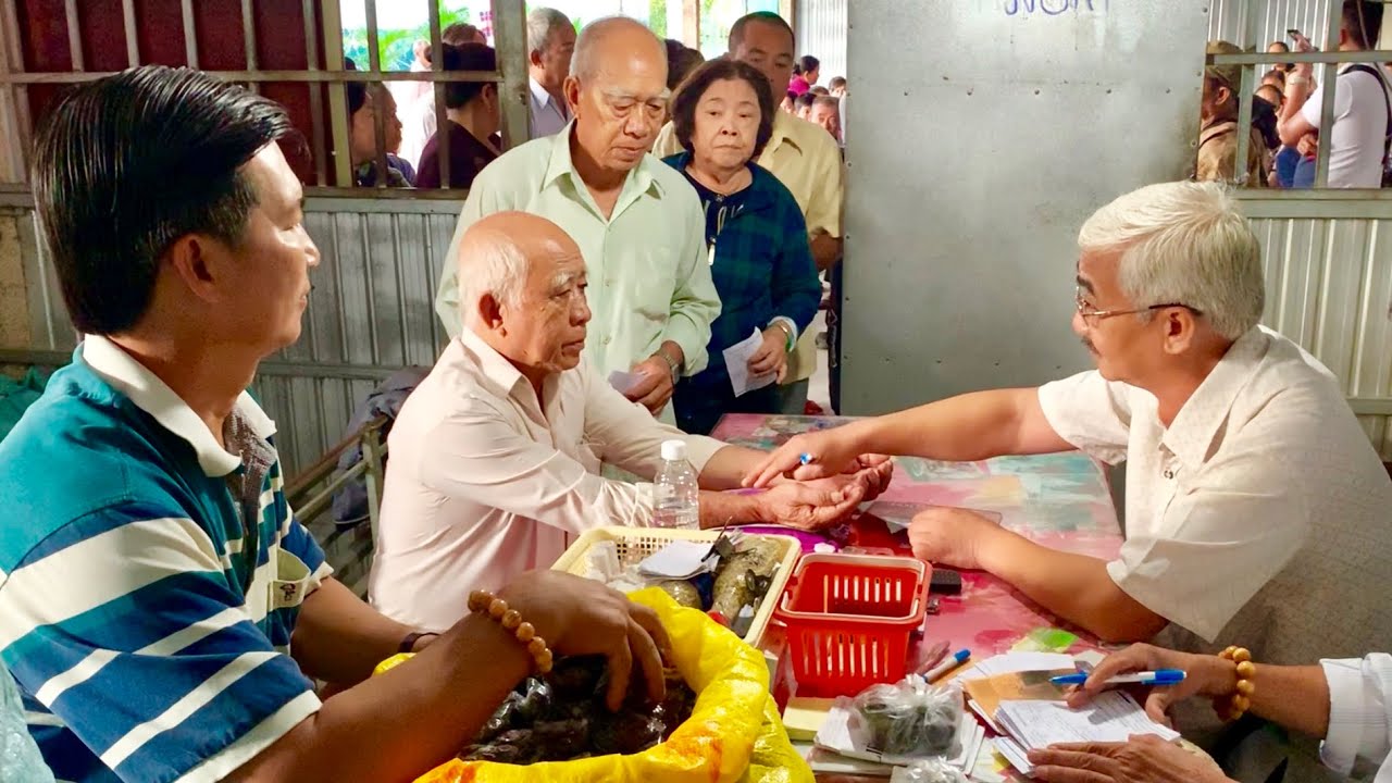 Chú Tư Ngoan - Lương Y Từ Thiện Giàu Lòng Thương Người