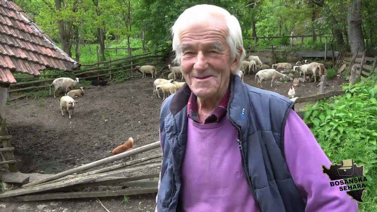 Živi sam. Svaki dan sa 87 godina planira šta će raditi. Ne želi nikom biti na teretu