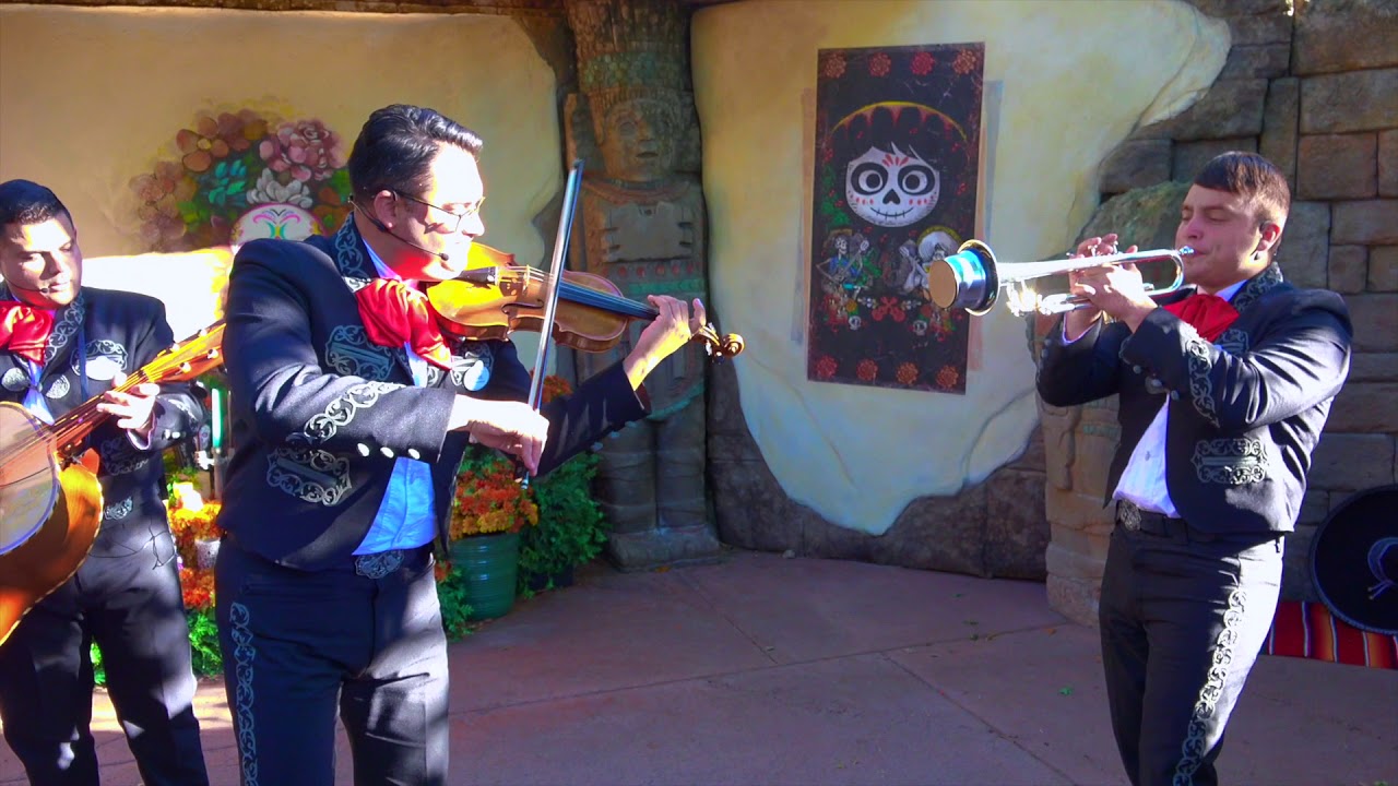 El Mariachi Coco de Santa Cecilia - PIXAR's Coco Show at Epcot, Walt Disney World