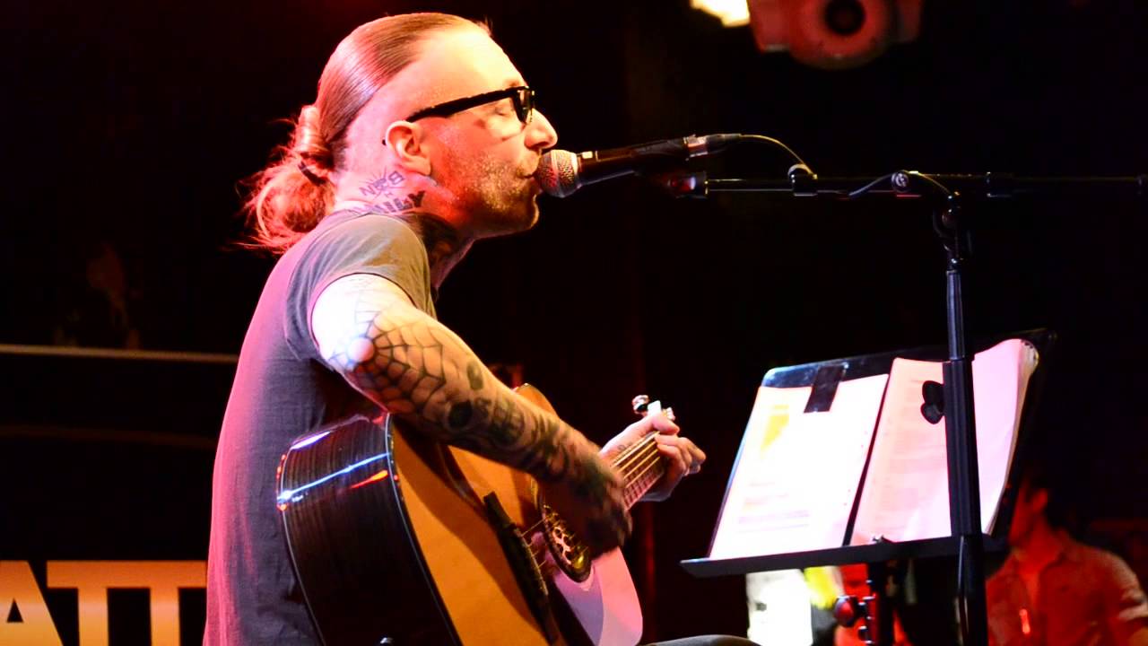 Nicke Borg Homeland - Roads ( Backyard Babies ) live at LeBonk, Helsinki 24.1.2014