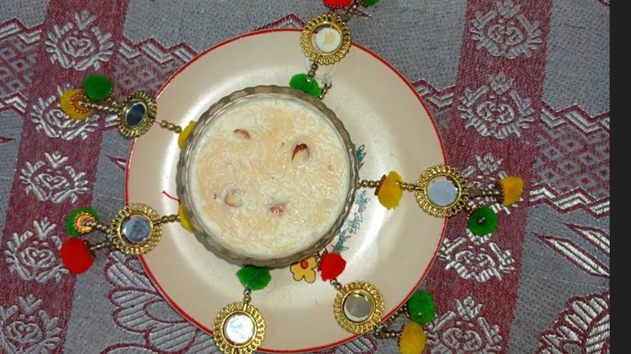     दस मिनट में तैयार दूध की सवइयाँ ऐसी कि बचपन याद आ जाए 🥰👌 #MilkSeviyan #Dessert #SweetCravings 