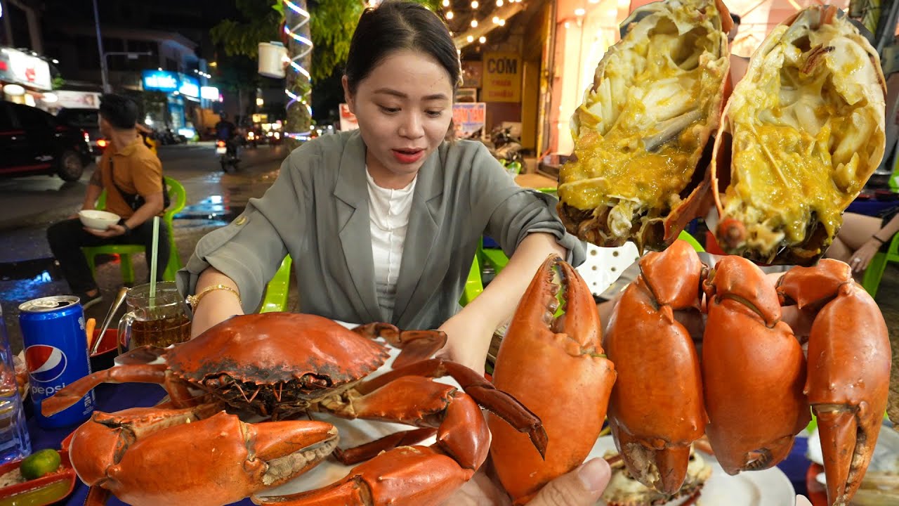 Nên ăn Cua Biển Úc Khổng Lồ hay Cua Biển Cà Mau Khổng Lồ ở Quán 54 Tân Sơn Nhì