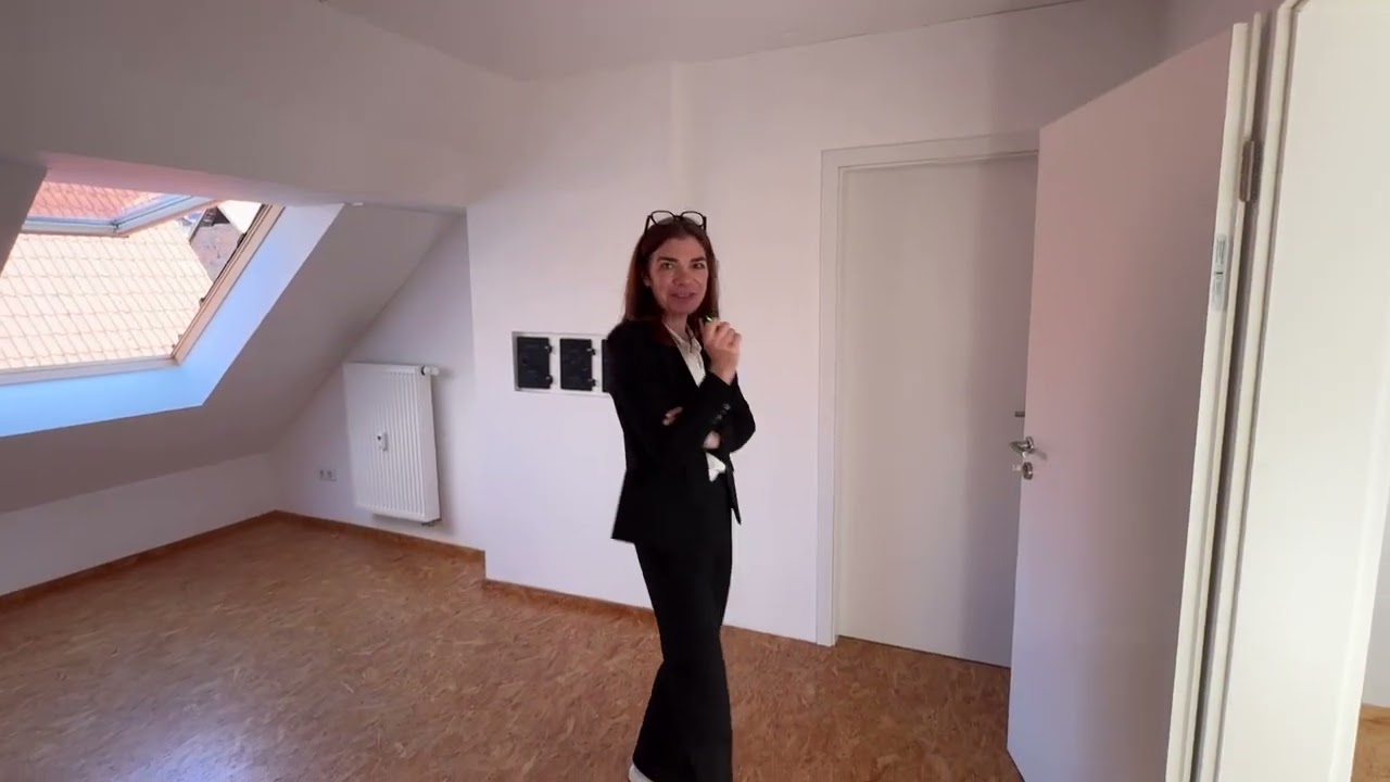 Top gepflegtes Wohnhaus mit zwei Wohneinheiten, großer Innenhof, Scheune - sofort frei!