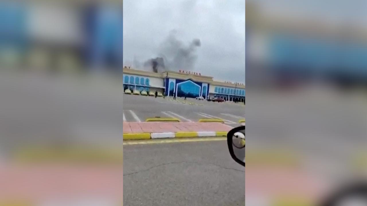 Droni iraniani colpiscono l'aeroporto di Nakhchivan IN AZERBAIGIAN