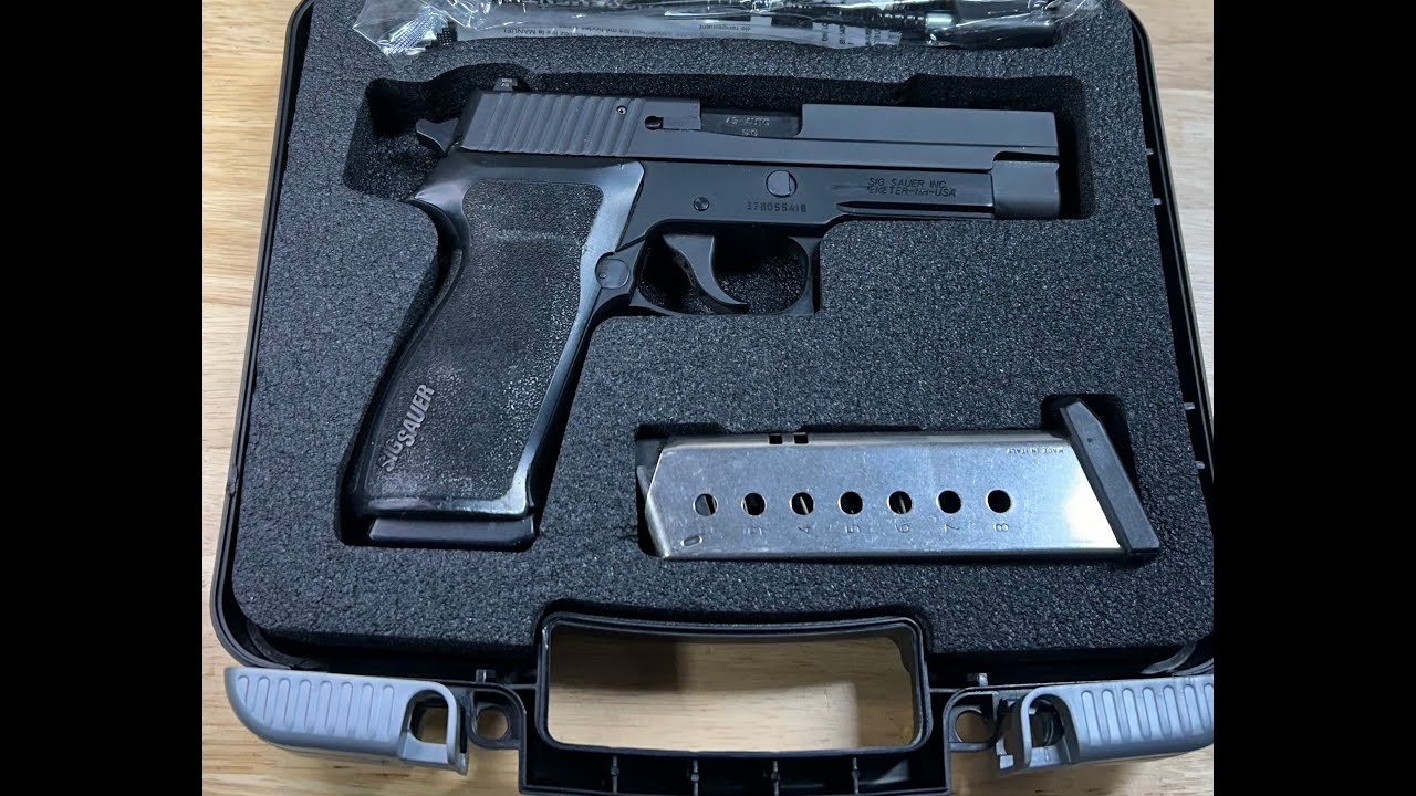 Излишки полицейской техники: пистолет Sig Sauer P220