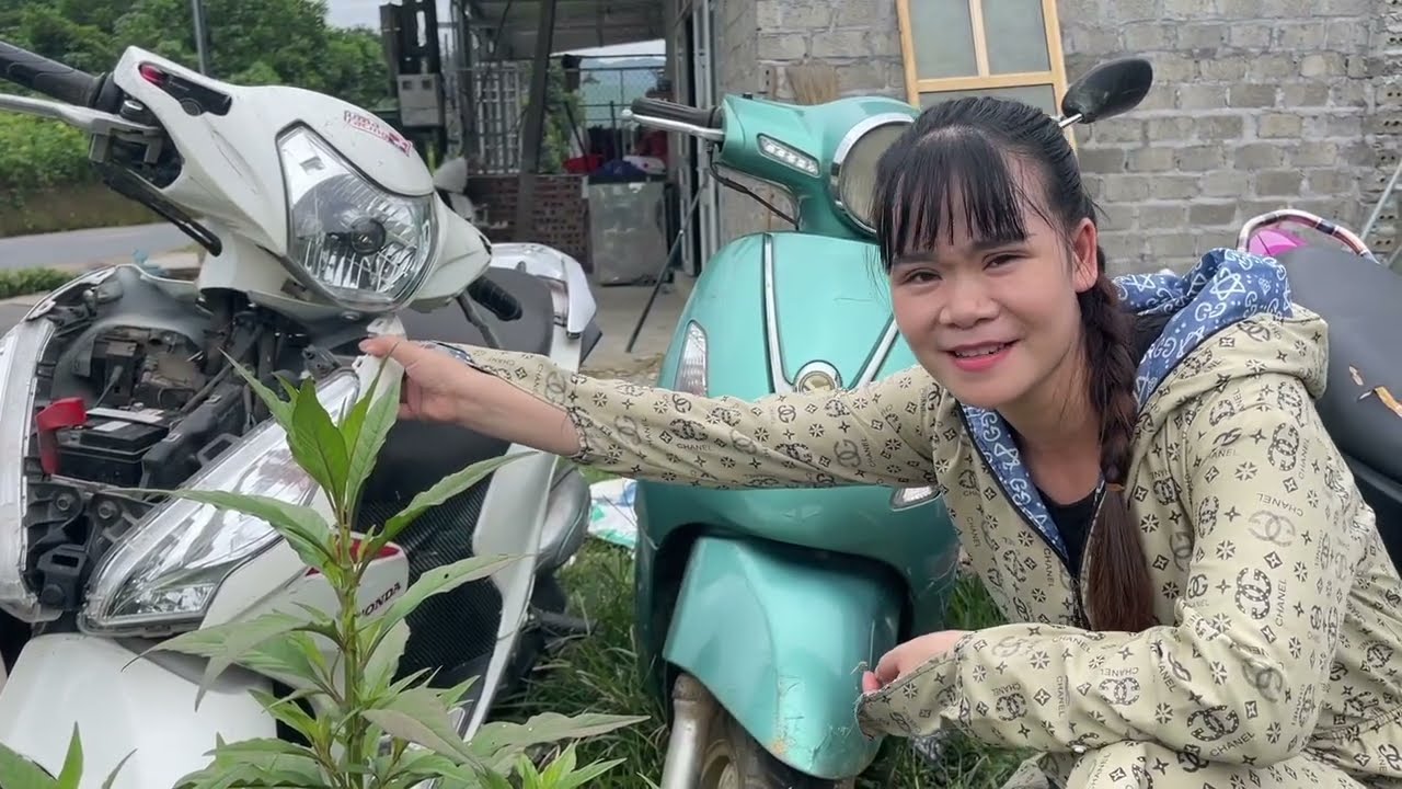 Talented girl restores old motorbikes from scrap yards