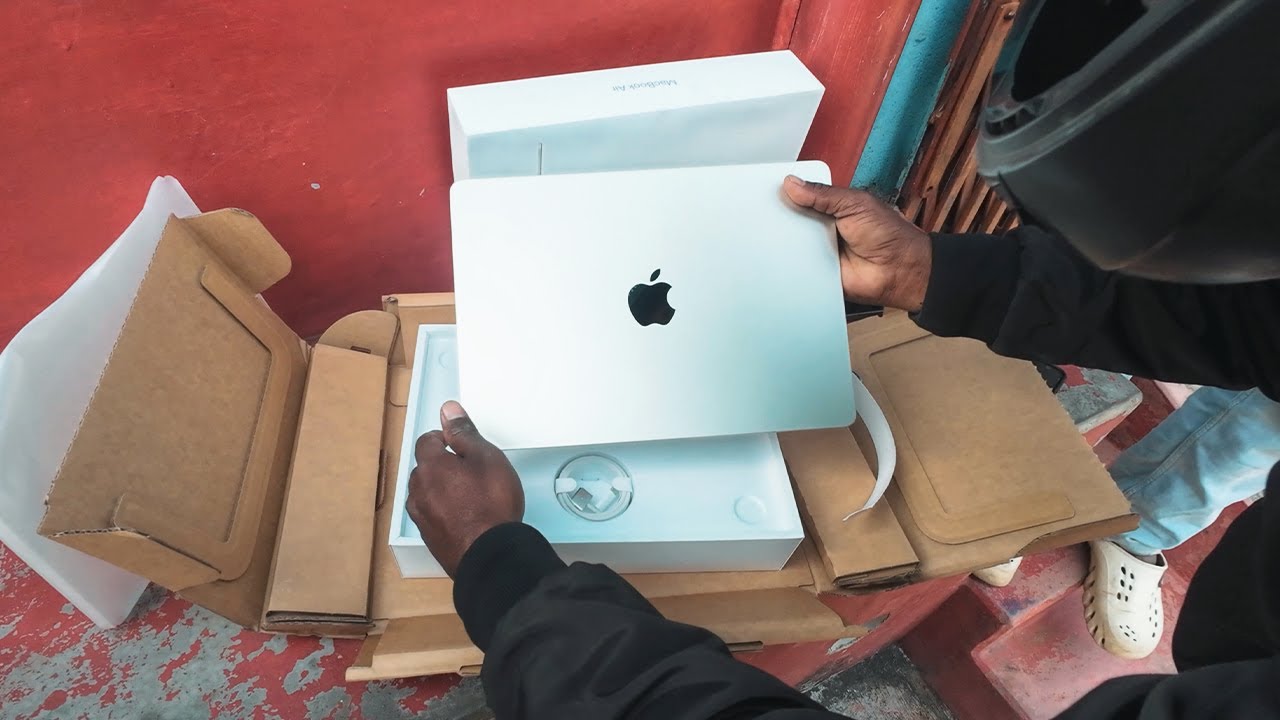 Apple Macbook Air M2 || Open Box Delivery Flipkart || 2026