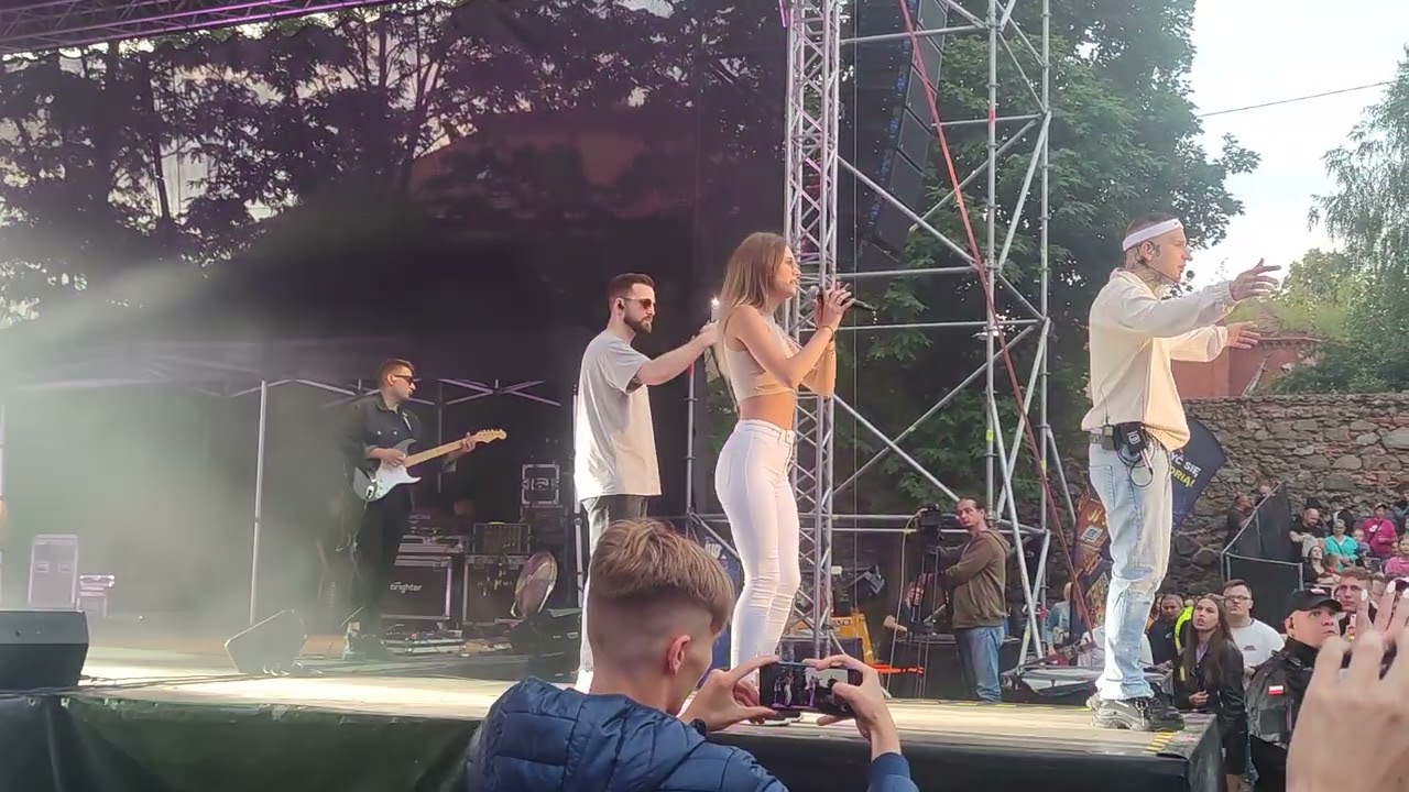 smolasty fake love dni i noce  Ząbkowic śląskich