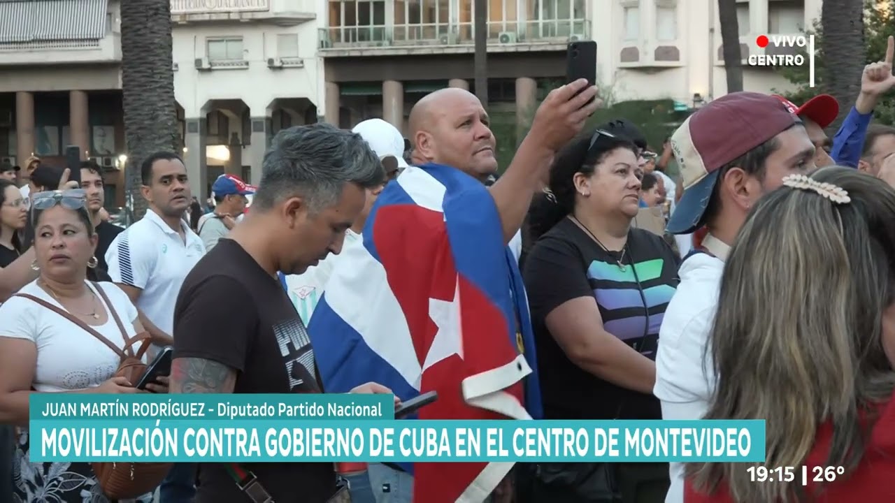 🇺🇾 🇨🇺 Se realizó una movilización por el Centro de Montevideo para reclamar mayor libertad en Cu