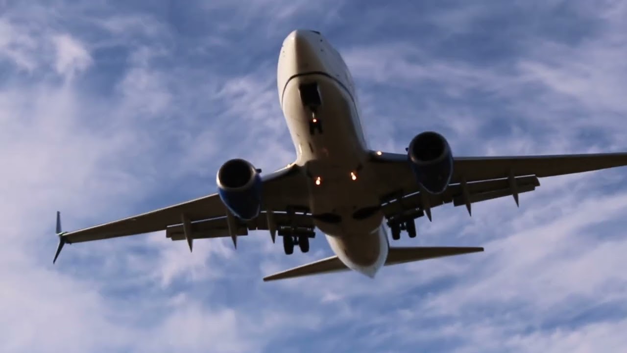 5 Minutes Of DCA Arrivals and Departures | Your Daily Dose Of Aviation