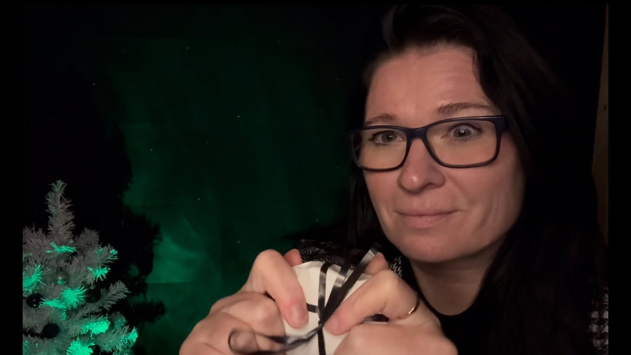 ASMR - vorletztes Adventspäckchen wird ausgepackt 🥰