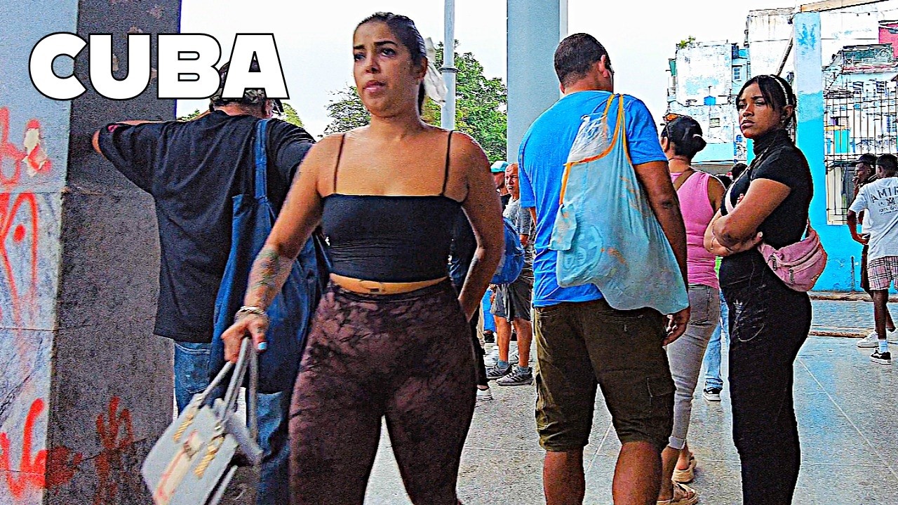 Havana's Soul: Street Life, Classic Cars, & Architecture in Old Havana & Vedado 2025