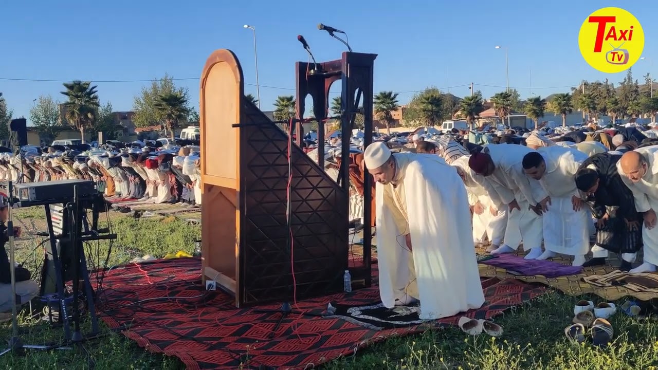 مريرت اقليم خنيفرة نقل وقائع صلاة عيد الفطر السعيد. في مشهد مثير وروحاني