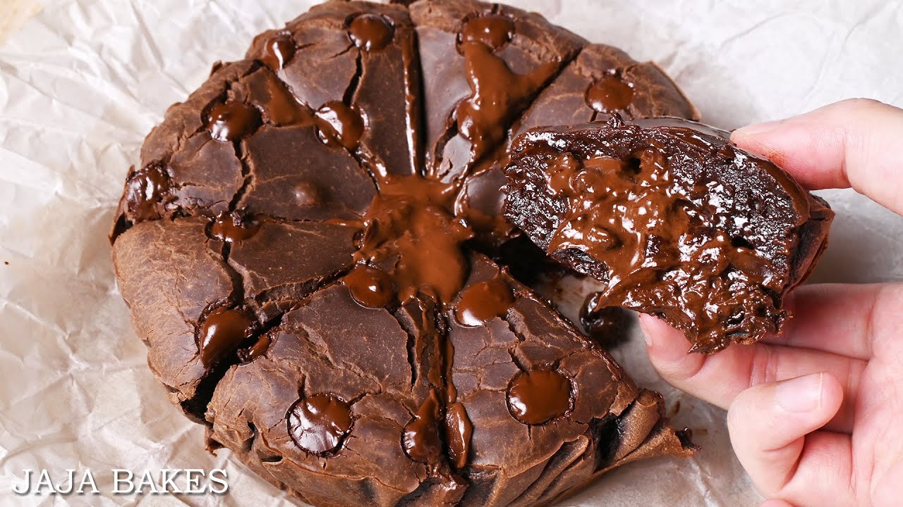 Chocolate Mochi Lava Cake | Gluten-Free Chocolate Lava Cake With Glutinous Rice Flour | Jaja Bakes