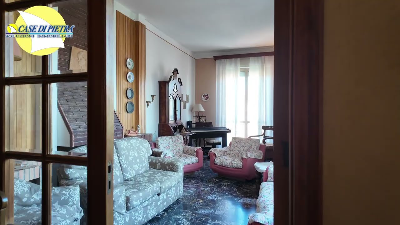 Loano, Rif. LNO 33 - Comodo centro e mare, soluzione di 150 mq, balcone e terrazzo vivibile
