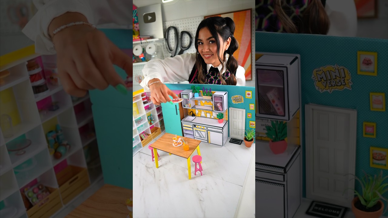 Miniverse TINY Food + DIY Mini Kitchen! 😍 #miniverse #mini #miniature #diy