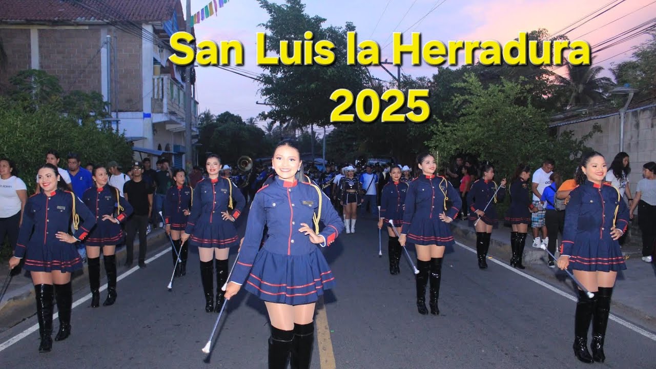 Desfile de los pescadores de san luis la Herradura la paz centro El salvador 