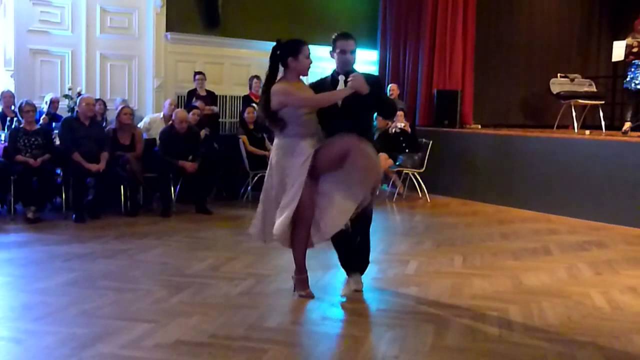 1.3 Vals – Germán Cassano & Liliana Espinosa 29.11.2014 Tangoball im 