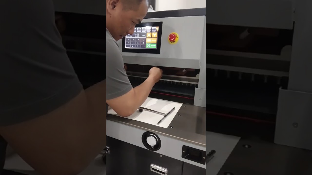 How to change the blade for CP5610L/CP6810L Hydraulic paper cutter