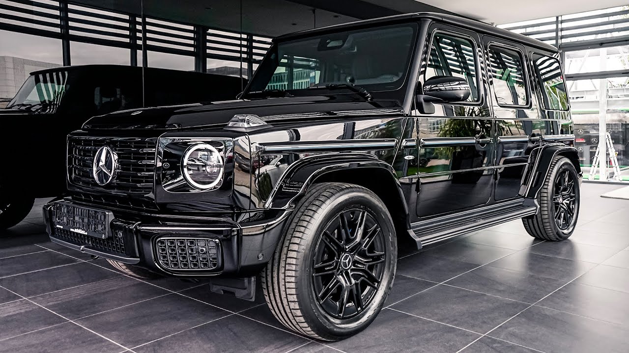 NEW Mercedes G-Class (2025) - Interior and Exterior Walkaround
