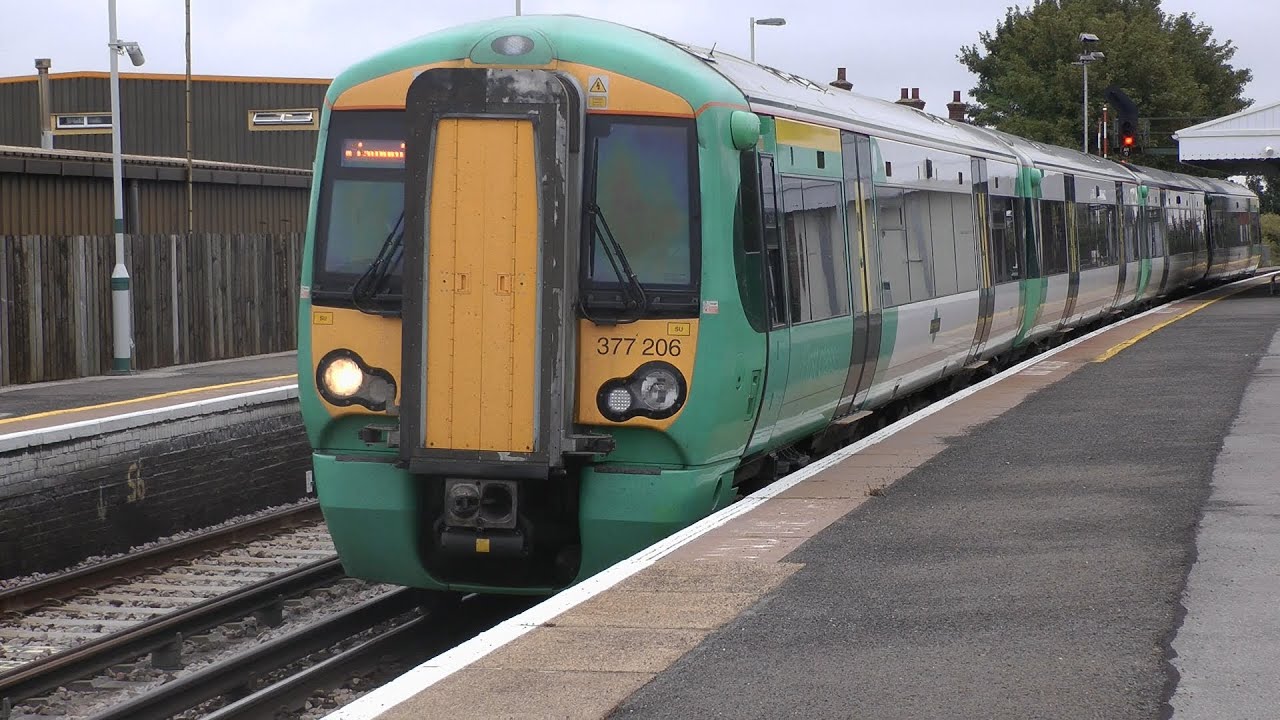 Trains At Ford Station 23/8/11