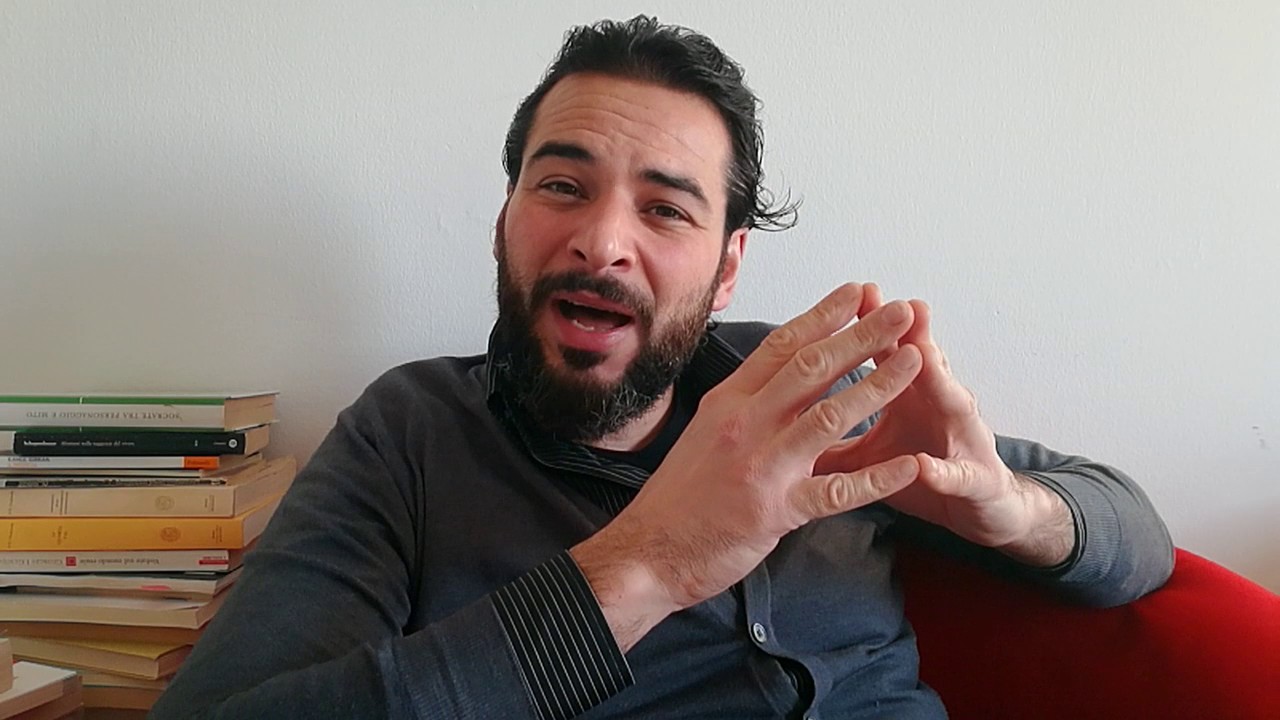Stai lontano/a dalla persona Narcisista, ti toglie la gioia di vivere e l'autostima