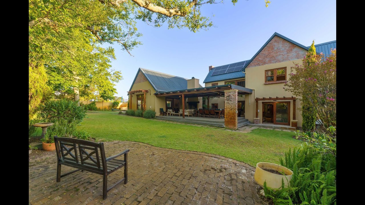 House for sale in Golden Acre,Somerset West | Pam Golding Properties
