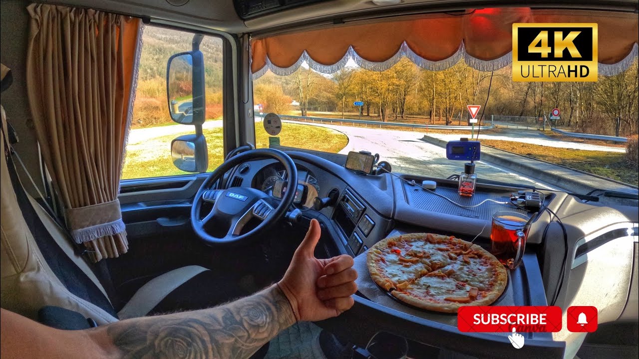 Lunch break 45 minutes. I'm cooking in the truck , life of a truck driver.