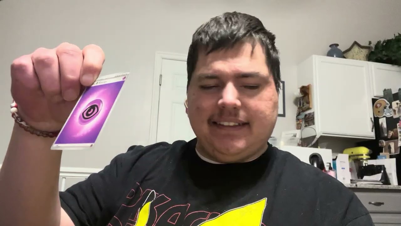 I am opening the new 2026 box to see what do I get something amazing or not o