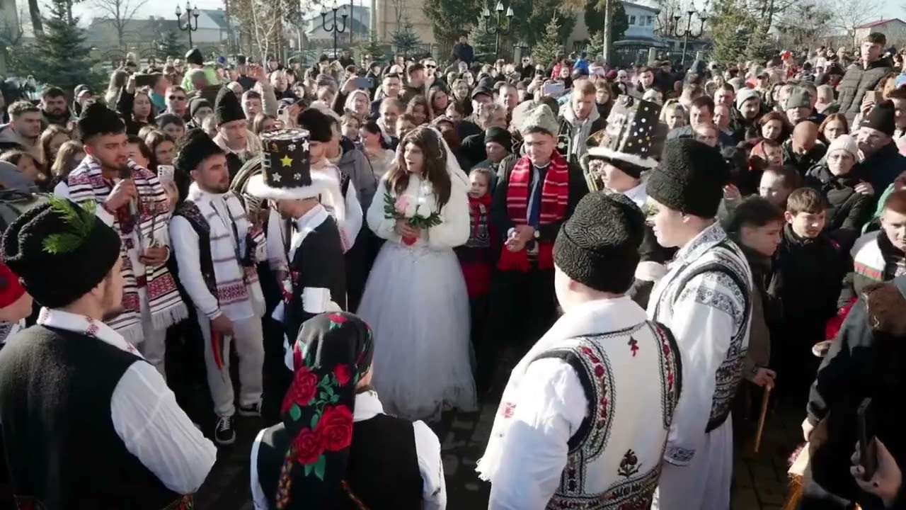 Datini si obiceiuri: Nunta țărănească din Cogeasca, Letcani 2024