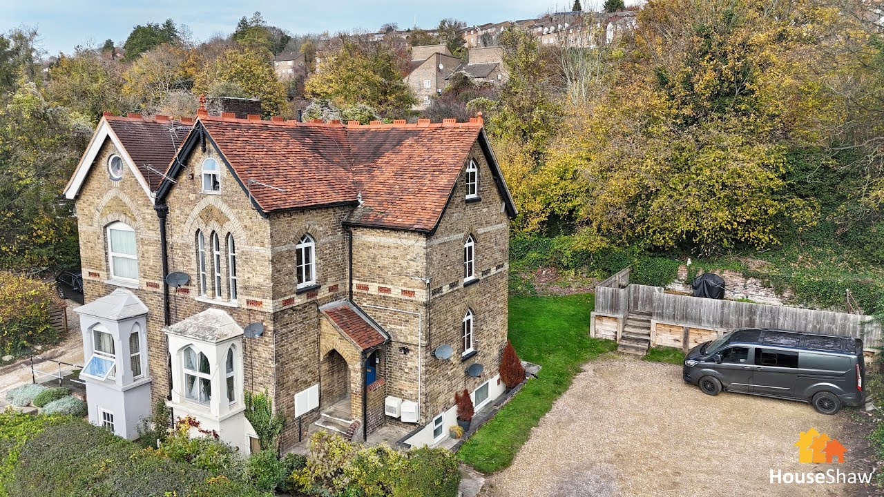 Property Video | West Wycombe Road, High Wycombe, HP11 2LP