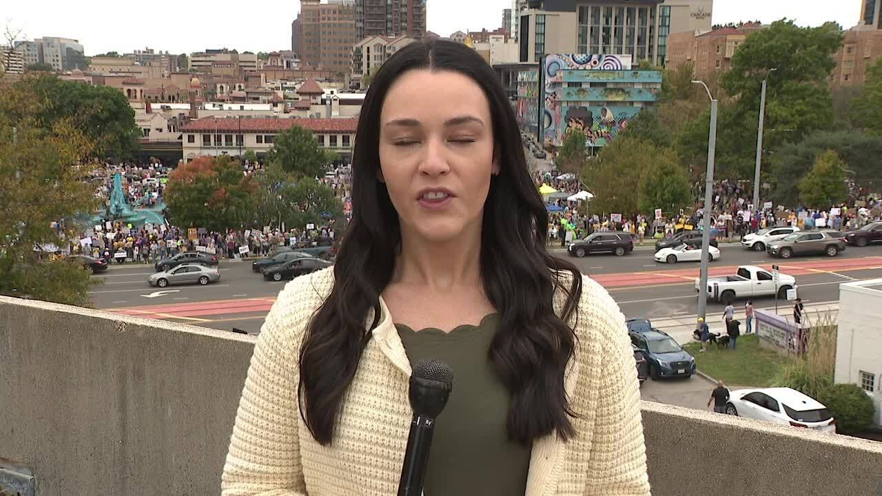 Second 'No Kings' rally takes over Country Club Plaza in KC