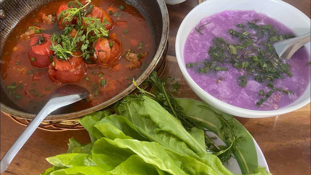 Sau Những Giờ Làm Việc Mệt Nhọc Nhưng Vẫn Tranh Thủ Nấu Bữa Cơm Đầy Đủ Chất Dinh Dưỡng 