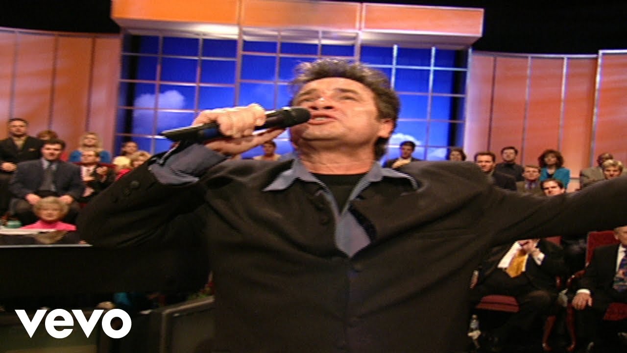Bill & Gloria Gaither - Trumpet of Jesus [Live] ft. Russ Taff