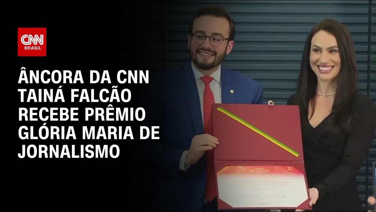 C&acirc;mara premia Tain&aacute; Falc&atilde;o, &acirc;ncora da CNN, com medalha Gl&oacute;ria Maria | BASTIDORES CNN