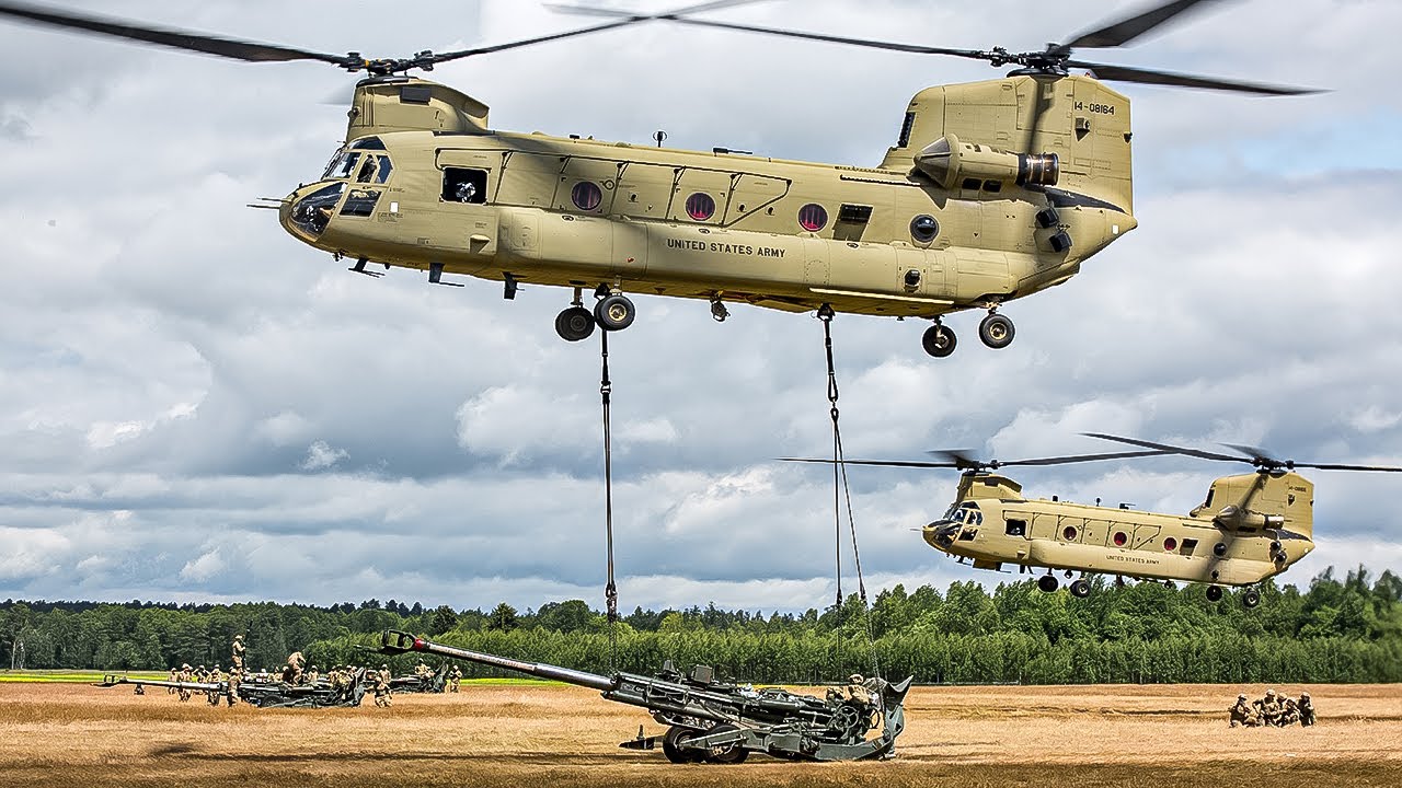 Meet the American CH-47 Chinook Helicopter's Unmatched Heavy-Lift Capabilities
